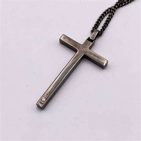 Gucci Sterling Silver Diamantissima Cross Pendant Unisex.